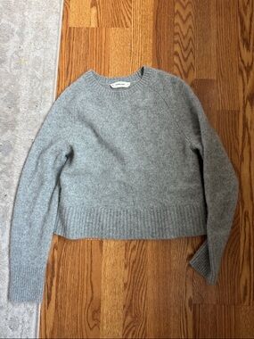 Everlane Gray Boxy Cashmere Sweater